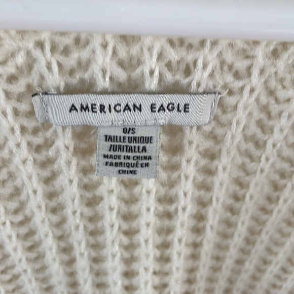 American Eagle Shawl in acrylic blend one size fits all/with arm holes - Picture 2 of 4